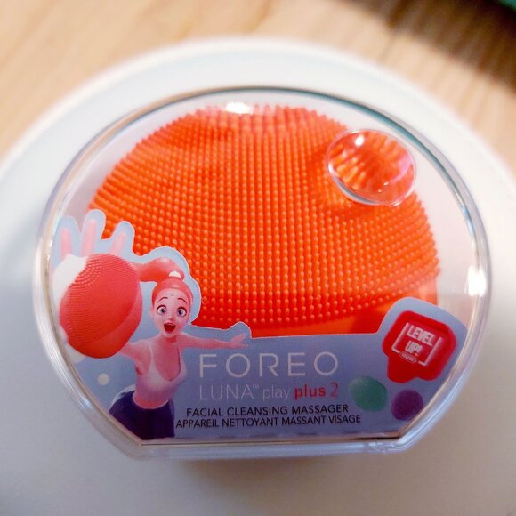NEW Foreo Luna Play Plus 2 - Picture 1 of 3